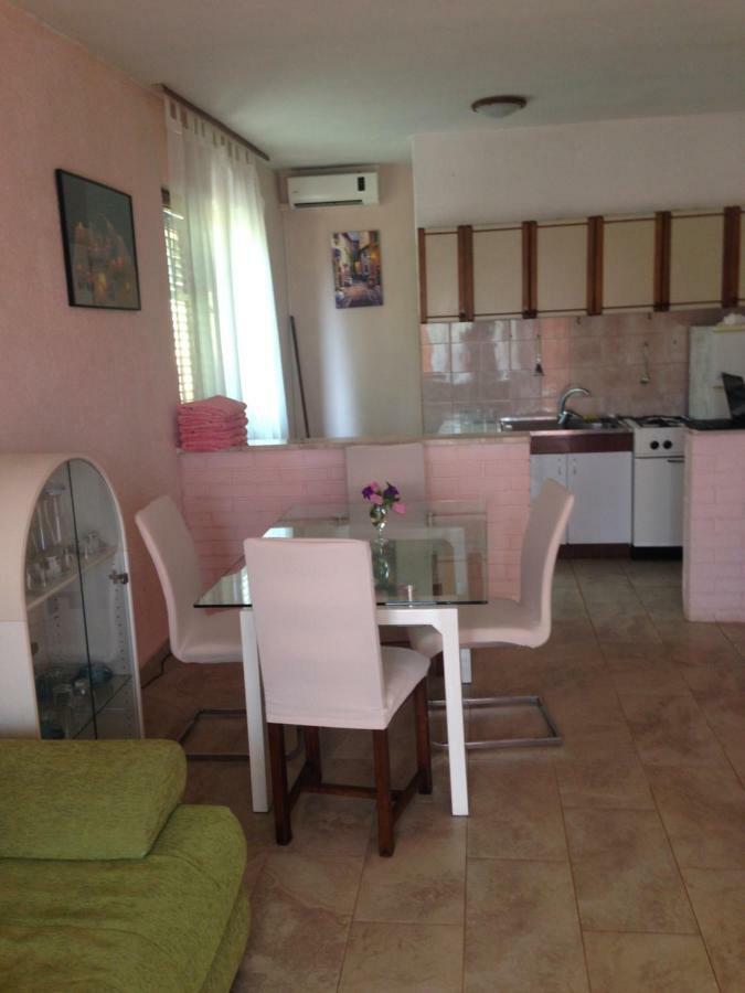 Apartments Ribic Umag Eksteriør billede